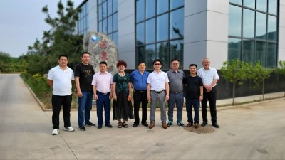 더케이스타, 세계 최대 사파이어 광산에서 용출되는 중국 칭따오 사파이어 광천수 공장 탐방
